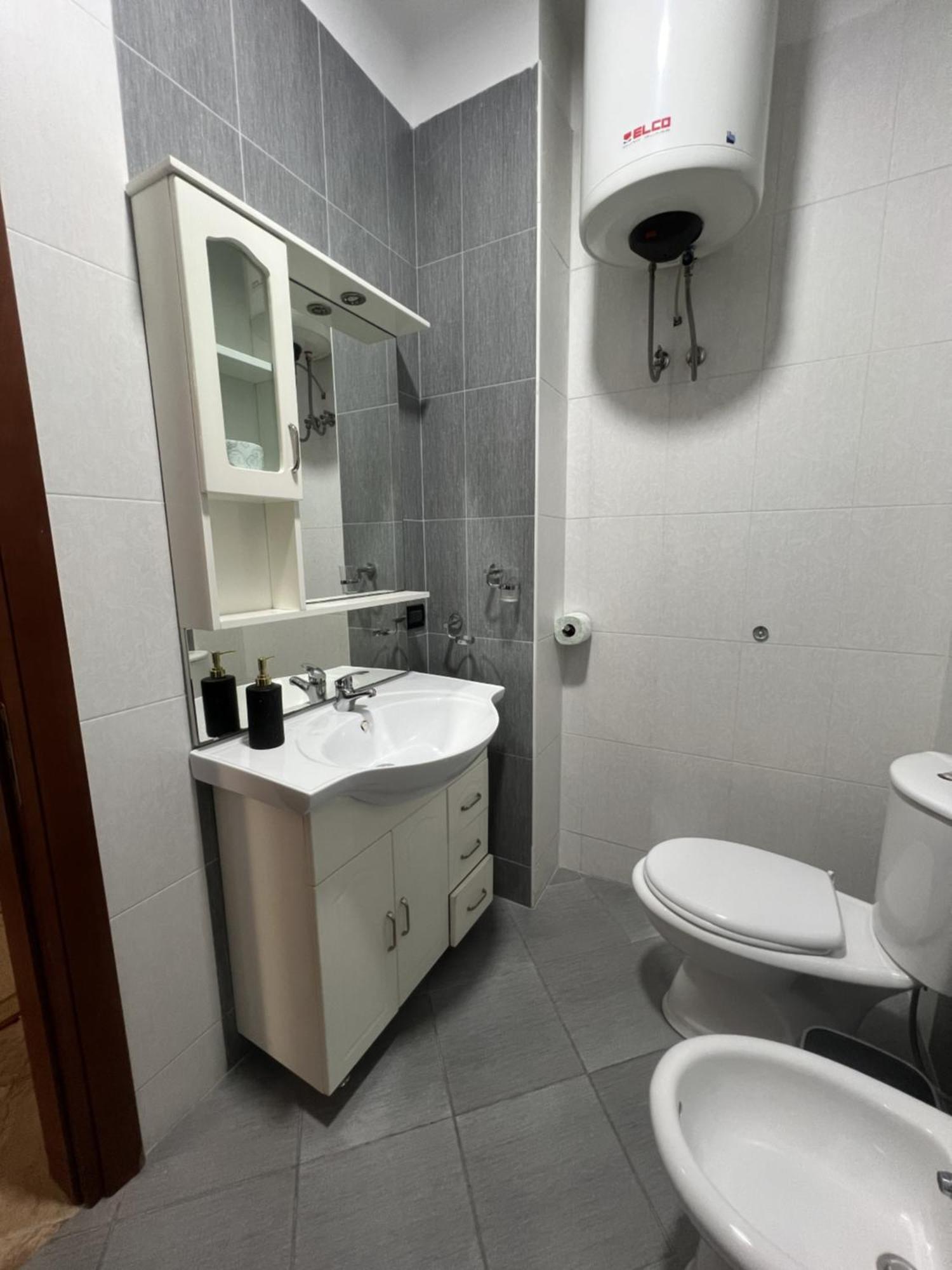 Elly Apartment Дуррес Екстер'єр фото