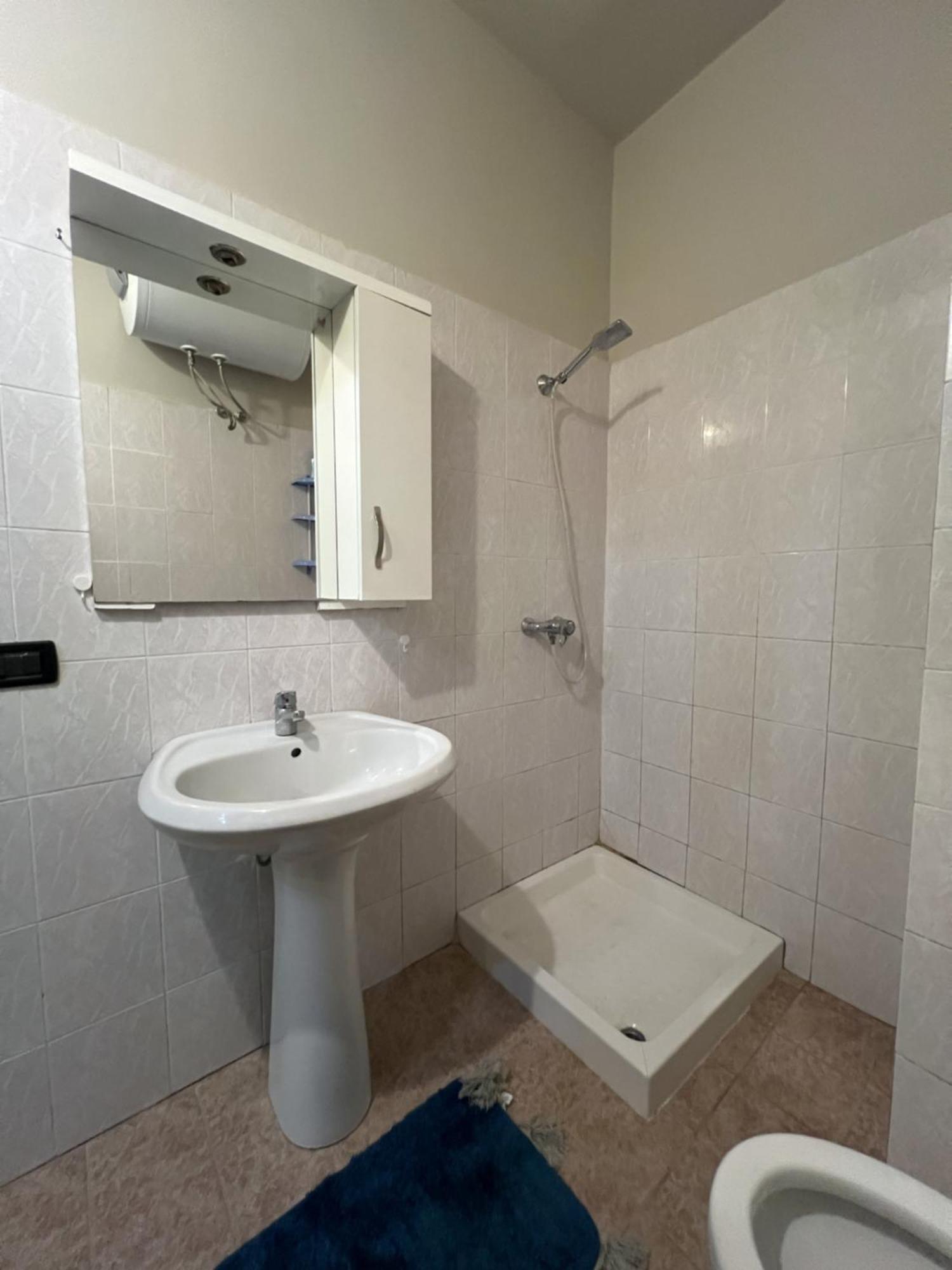 Elly Apartment Дуррес Екстер'єр фото